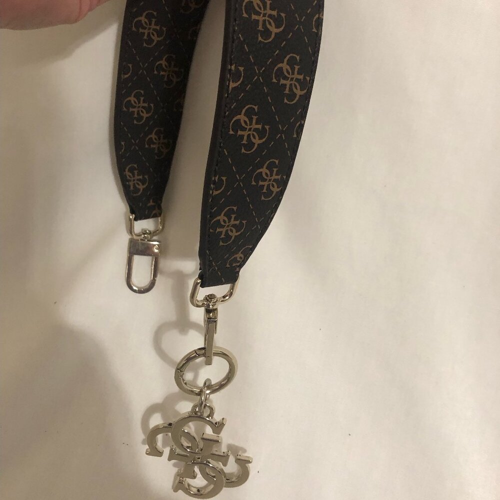 Guess Quattro G Logo Purse Handle with Charm - Picture 4 of 6